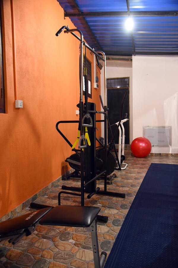 One And Only Apartment Negombo Exterior photo